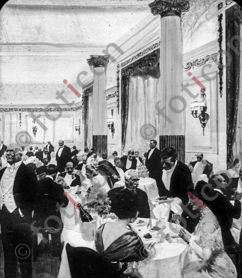 Gesellschaftszene --- society sceneSalon der RMS Titanic | Salon of the RMS Titanic  (simon-titanic-196-027-sw.jpg)
